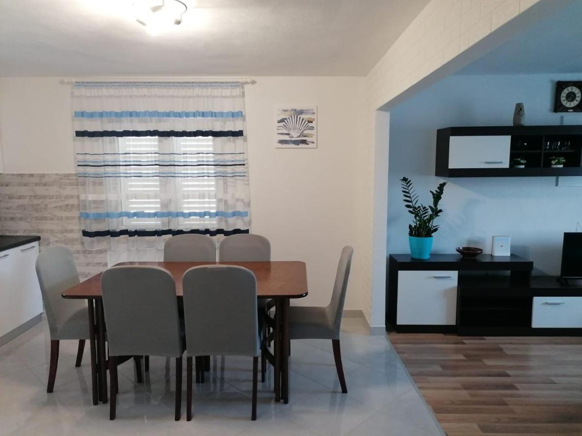 Apartment Slavica Trogir Exterior photo
