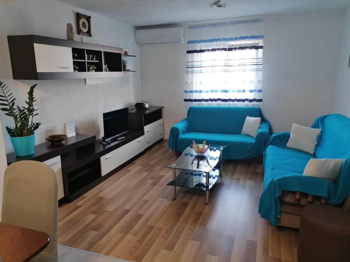 Apartment Slavica Trogir Exterior photo