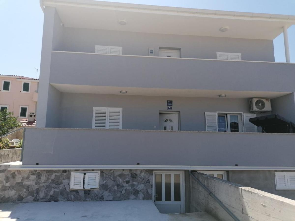 Apartment Slavica Trogir Exterior photo