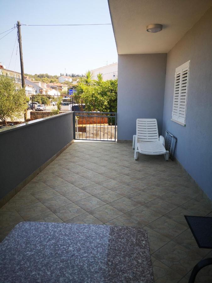 Apartment Slavica Trogir Exterior photo